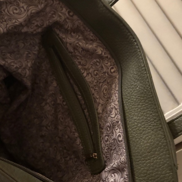 Elegant Dark Green Leather Tote Bag - Picture 4 of 9